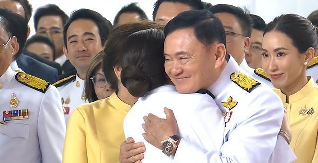 佩通坦为何能够顺利当选泰国总理?一个90后女总理的崛起背后 佩通坦为何能够顺利当选泰国总理?一个90后女总理的崛起背后